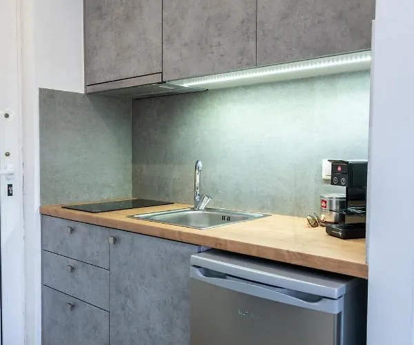 Kalligeom * Χερσόνησος